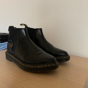 Doc Martens Chelsea Boots